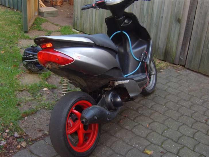 Yamaha Jog R DD VandPist *SOLGT* billede 15