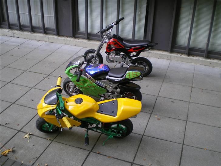 MiniBike Crosser [SOLGT] - fine bikes! - min den gule og den sorte. :P - den anden er en vens :´) billede 3