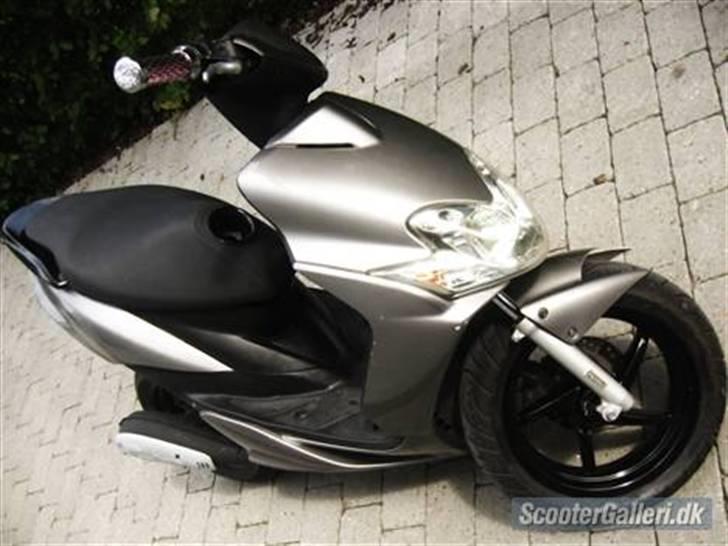 Yamaha Jog r ( SOLGT ) billede 1