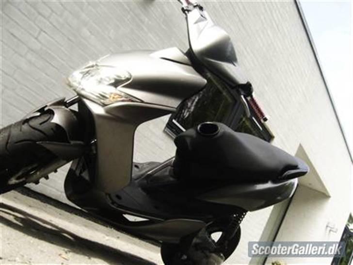 Yamaha Jog r ( SOLGT ) billede 2