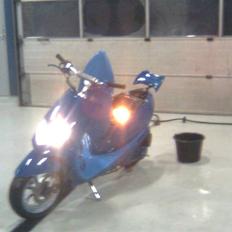 Suzuki Estilete Smølfen