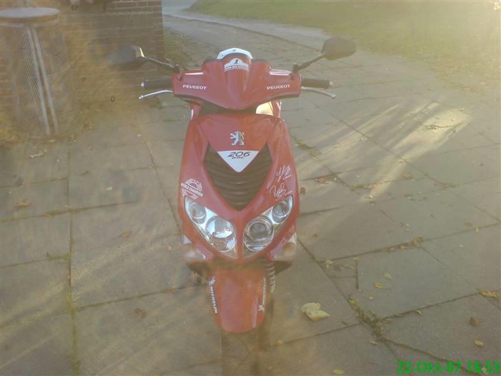 Peugeot Speedfight 2 Total Skadet! billede 3