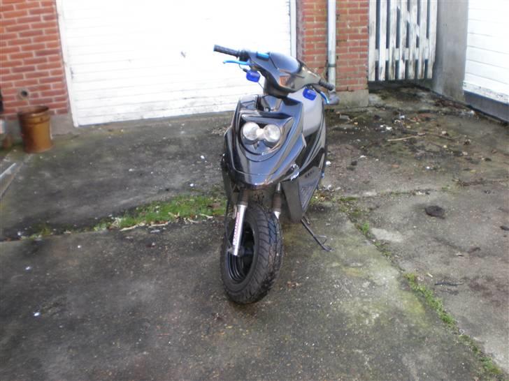 PGO hot 50 (FØR Renovering) - den smukke forfra taget den 25-11-07 billede 1