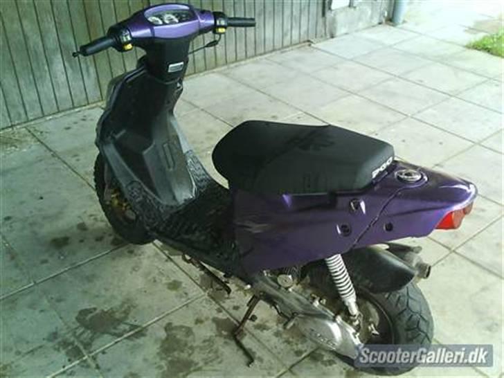 PGO hot 50 billede 3