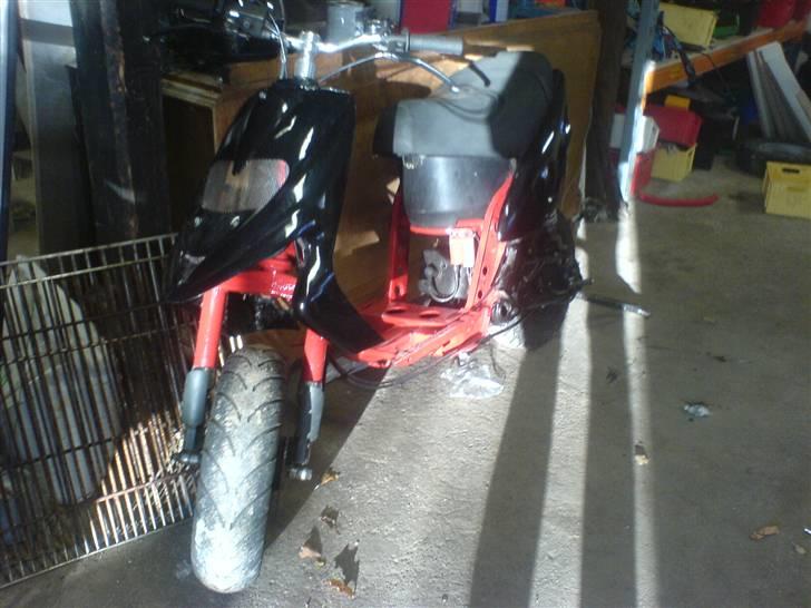 Gilera stalker byttet til Aerox billede 1