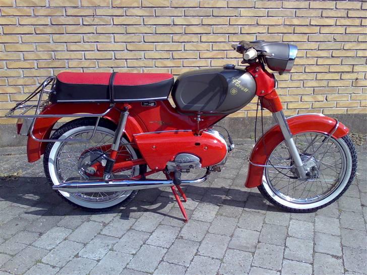 Kreidler "GT" - (24/5 2009) Nu med hvide dækkanter, som den vist originalt var udstyret med  billede 2