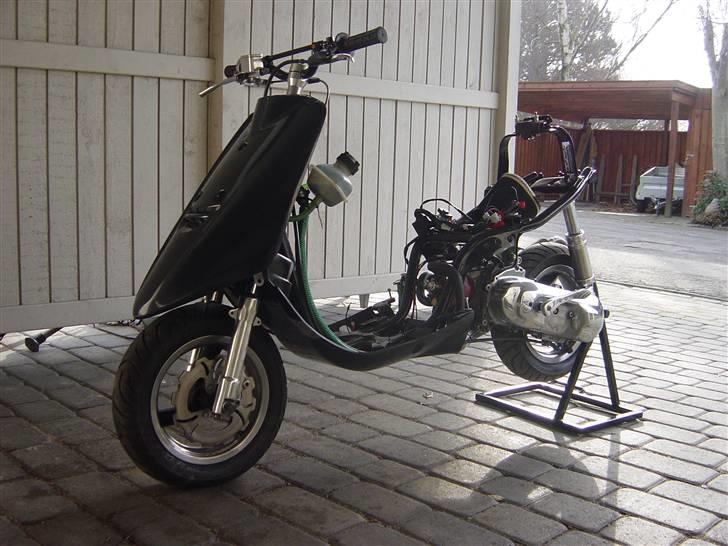 Yamaha Jog FS LC - Sænket jog, på home-made pit.  billede 1