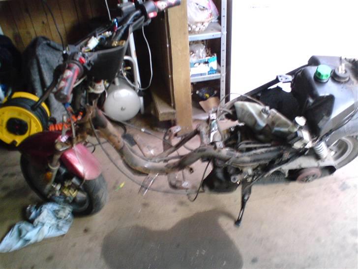 Yamaha Jog R - Byttet til NRG billede 3