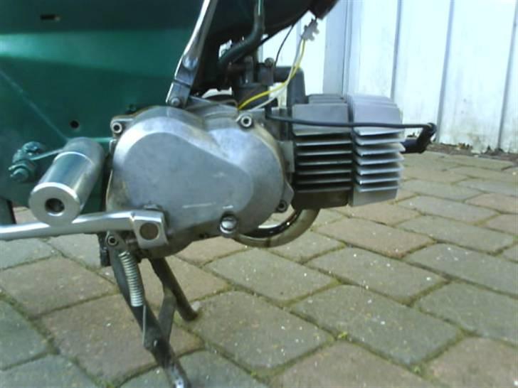 Puch maxi k  - højre side af motoren. billede 2