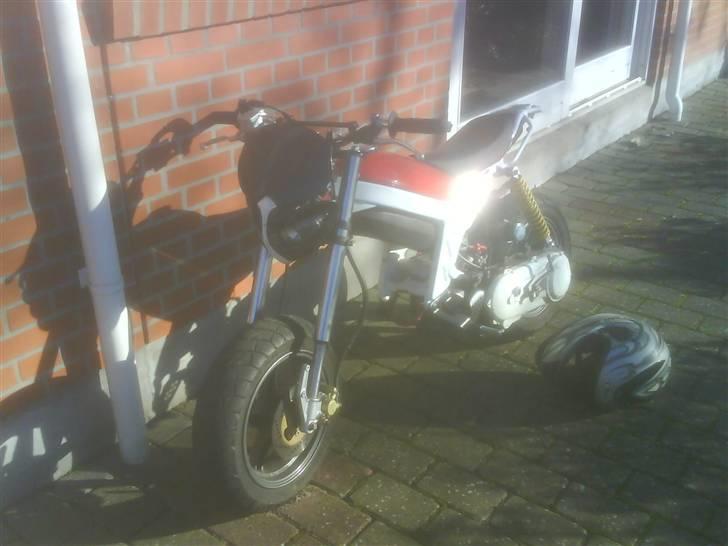 Suzuki ((- street magic -)) billede 4