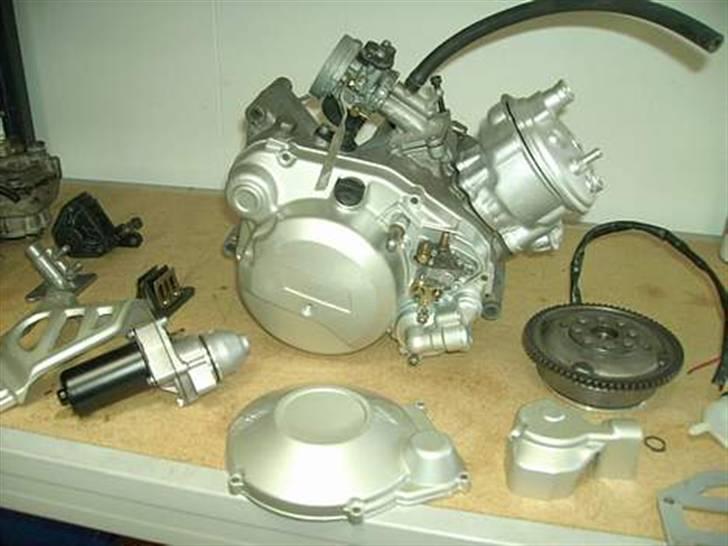 Aprilia RS50 (FØR) (SOLGT) - Gammelt billede, taget af tidligere ejer som renoverede den billede 5