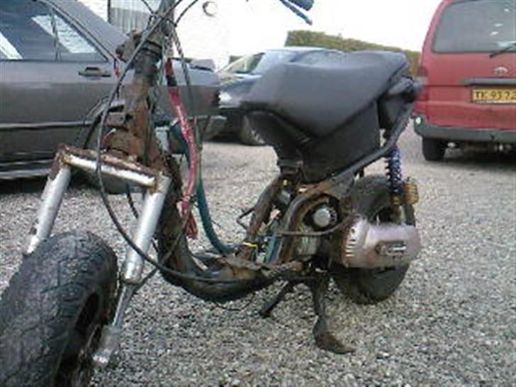 Aprilia rally LC billede 2