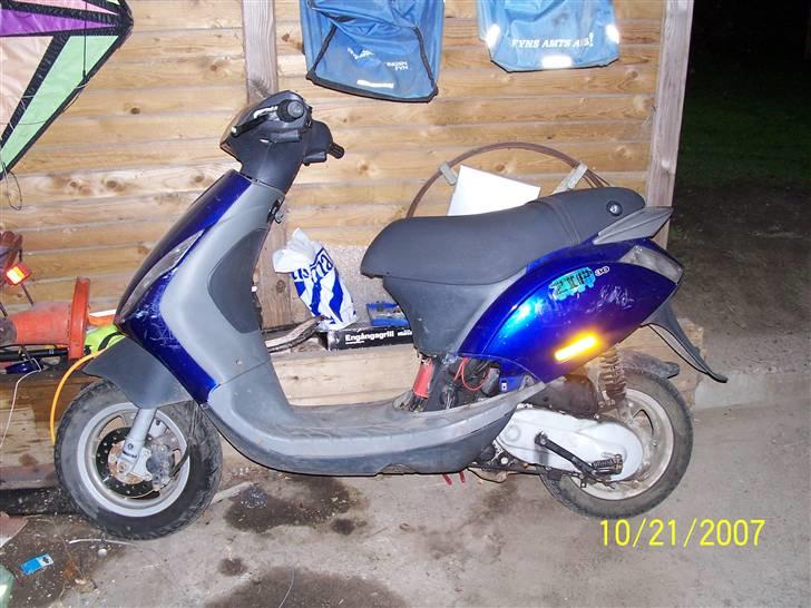 Piaggio New zip SOLGT billede 2