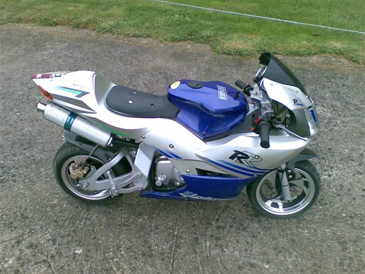 Motorhispania Fighter Racer --SOLGT-- billede 1