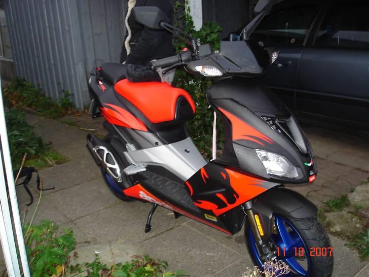 Aprilia ditech sr factory 07 - Aprilia´babz 07 ditech sr factory :b billede 1