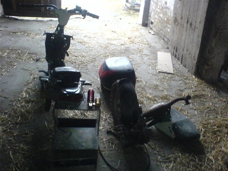 PGO hot 50 Projekt solgt billede 3