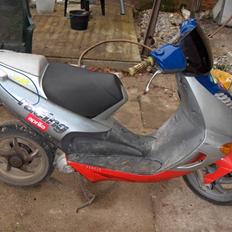 Aprilia sr 50 lc byttet til senda