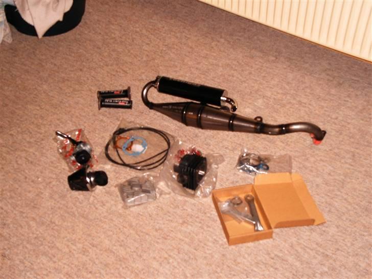 Aprilia Rally - (Angelica) Byttet - Hele Sættet  billede 3