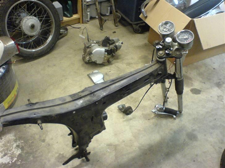 Yamaha 4 Gear K1 • Red Ocean • - Sådan så den ud før. den havde blå tank og hvid anderøv og alt det der gejl :S billede 15