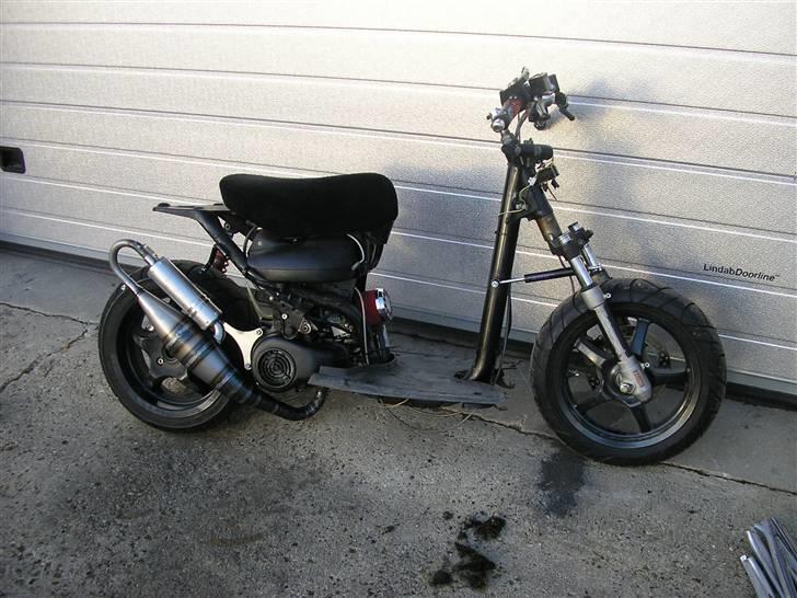 Aprilia Scarabeo AC DD Solgt - Rigtig racer billede 1