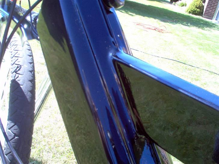 Puch maxi p The bulldog SÆLGES - lakken. Her kan klarlakkens glans virkelig ses billede 8