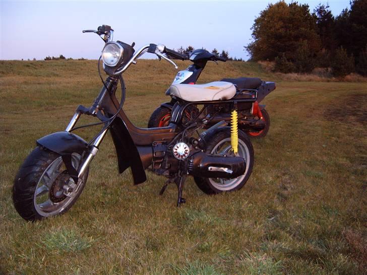 Мотоцикл suzuki sr