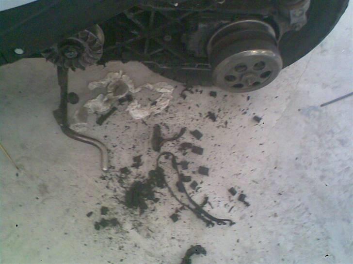 Yamaha JoG As ombygget billede 2