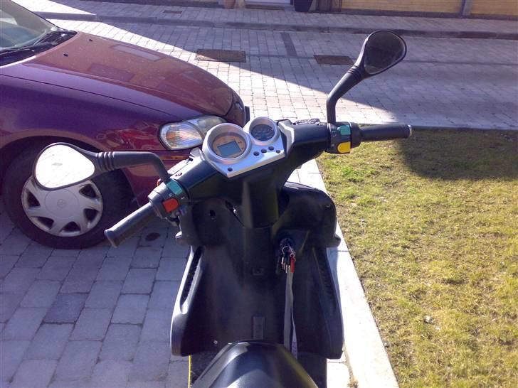 Yamaha Aerox LC DD solgt - 26/3-08 billede 3