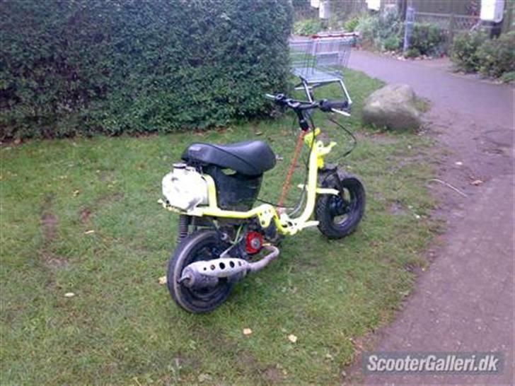 Yamaha jog as MHR ac VÆK filles - billede lånt af gammel ejer komemr nye i løbet af weeken eller næste uge billede 3