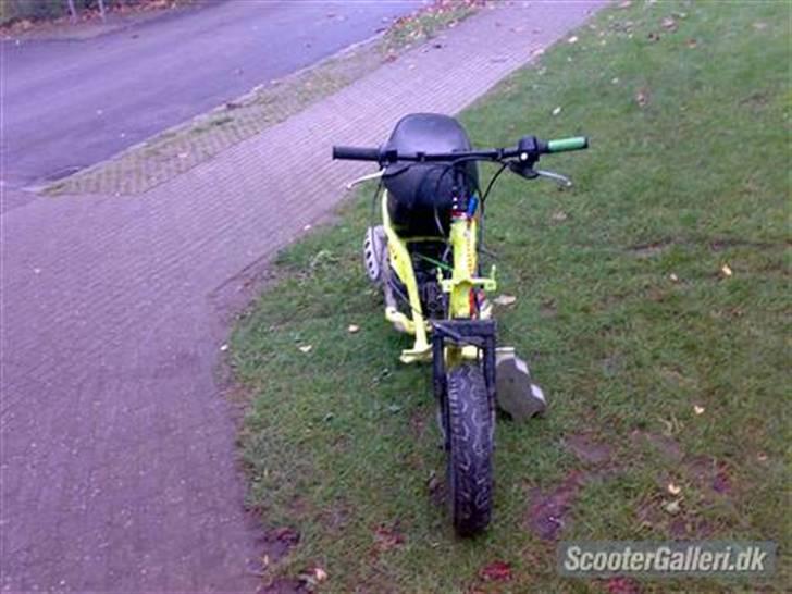 Yamaha jog as MHR ac VÆK filles - billede lånt af gammel ejer komemr nye i løbet af weeken eller næste uge billede 7