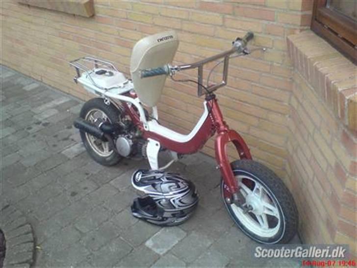 Suzuki FZ50 billede 1