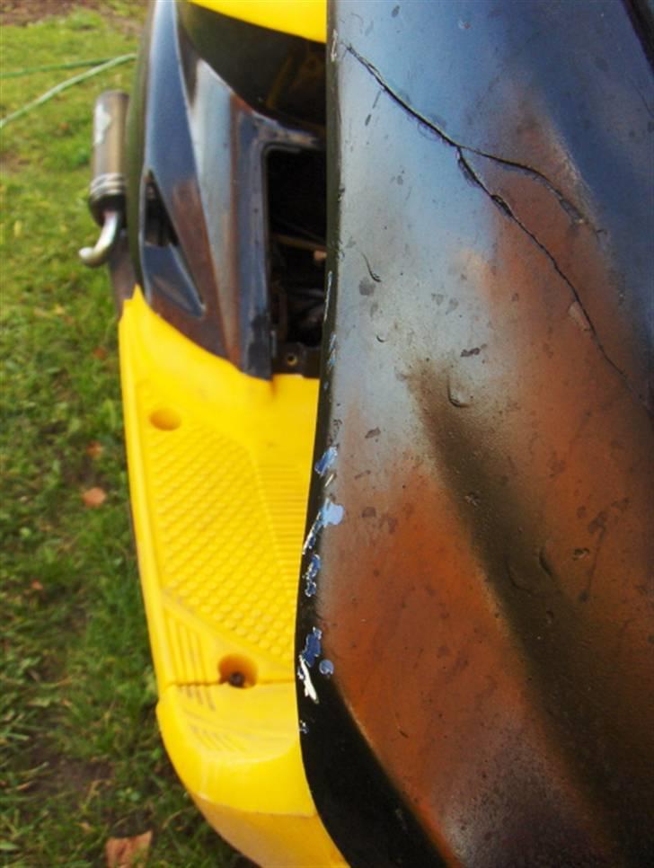 Yamaha Jog Fs (((STJÅLET))) - Små ridser i frontskjold. billede 8