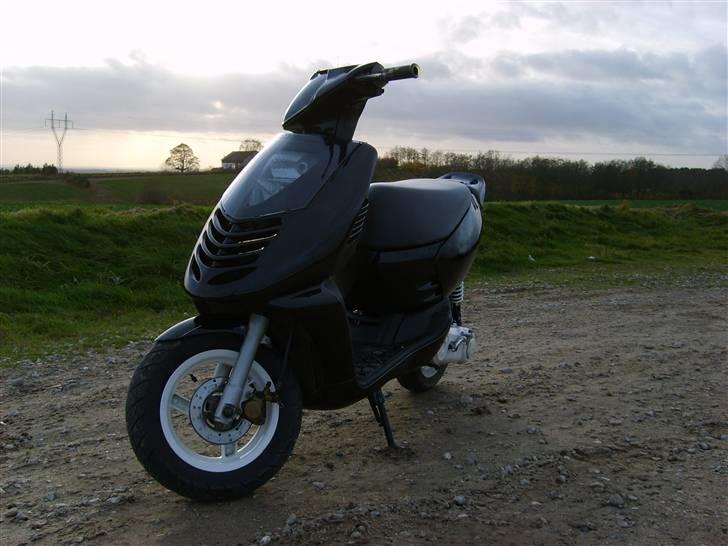 Aprilia sonicen - FØR - - helt nyt billede.. den er fræk ! billede 3