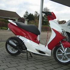 Yamaha Jog R - solgt for 7500 kr