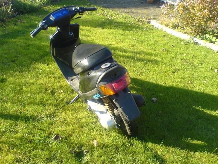 Yamaha JOG FS ( solgt ) - som den står nu 04-11-07 billede 13