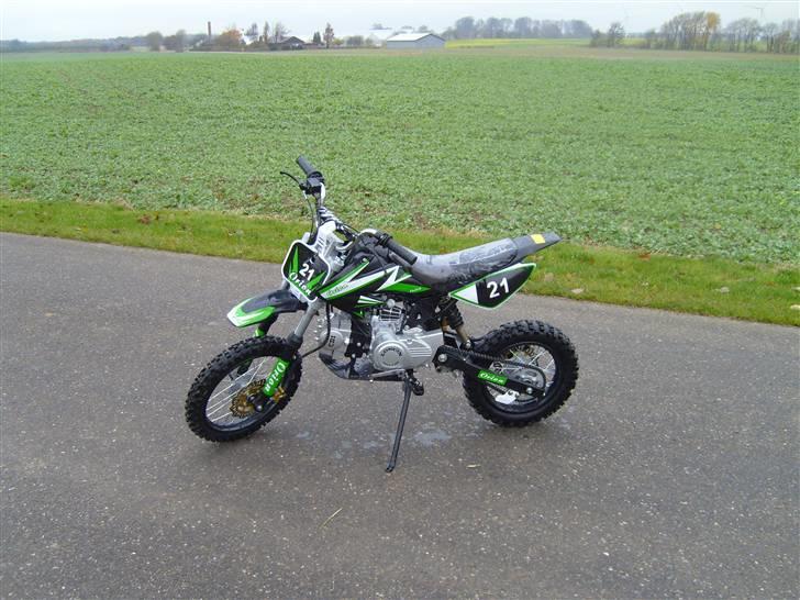 Honda Dirtbike 125ccm (solgt) billede 2