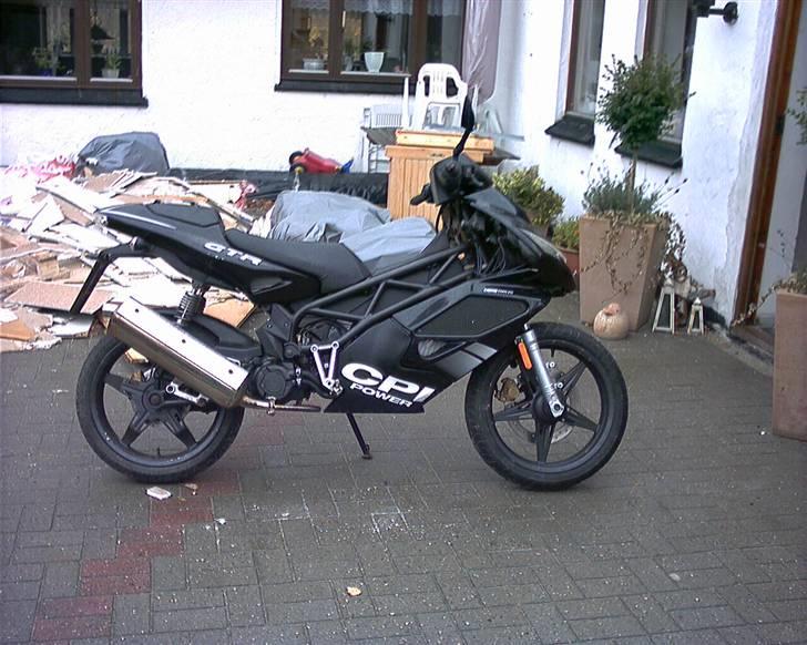 CPI GTR - FIN :D (Flere billeder kommer når mor kommer med nye batterier)  billede 1