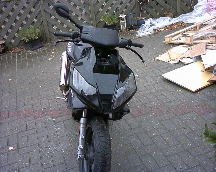 CPI GTR - "Glasset"  er flækket nederest i den ene side :( men køber nyt når jeg får løn. :D billede 2