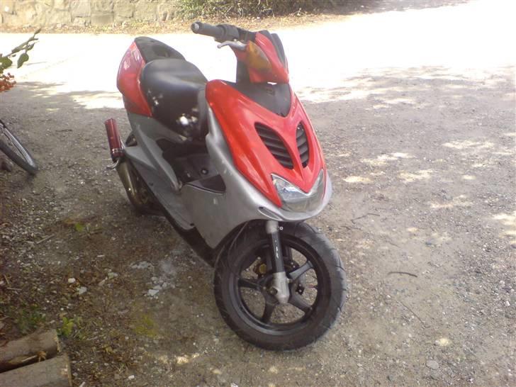 Yamaha AEROX EVO *SOLGT* billede 12