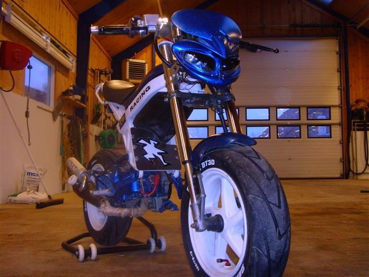 Suzuki street magic 2002 slogt billede 1