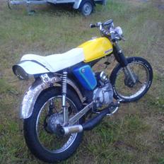 Yamaha Fs1 4g [ SOLGT ]