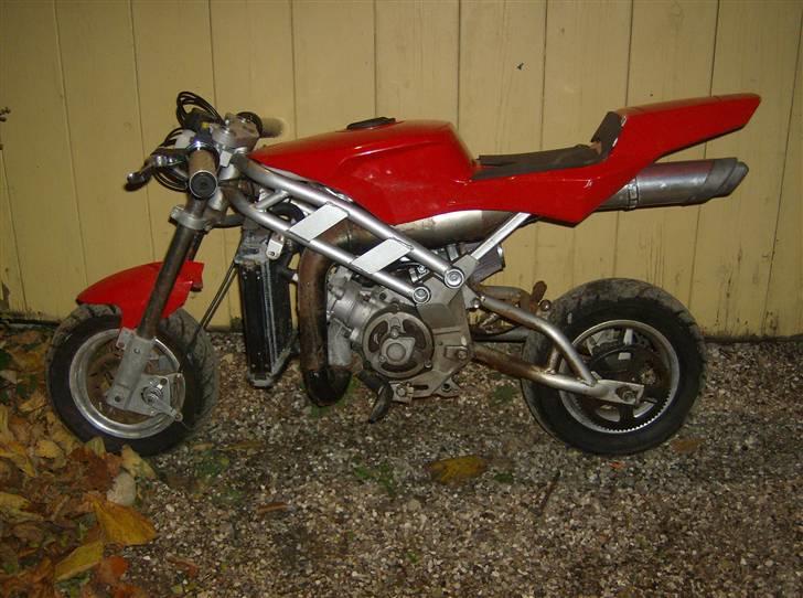 Blata B1 Origami  Givet Væk ! billede 1