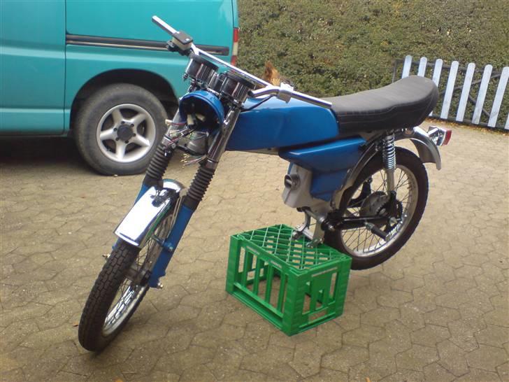 Yamaha solgt / farvet sort billede 1