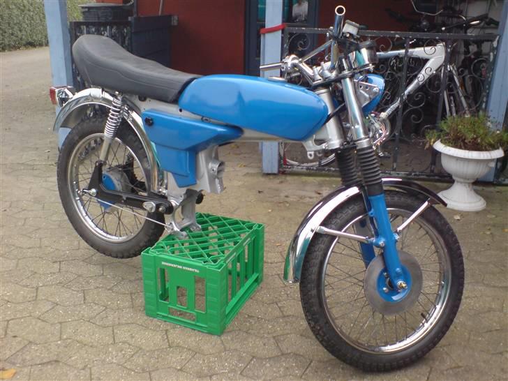 Yamaha solgt / farvet sort billede 2
