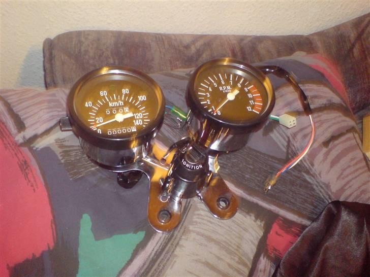 Yamaha solgt / farvet sort billede 12