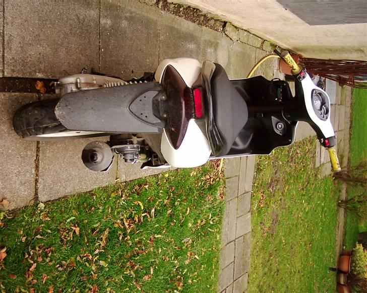 Yamaha Jog R lc Solgt billede 4