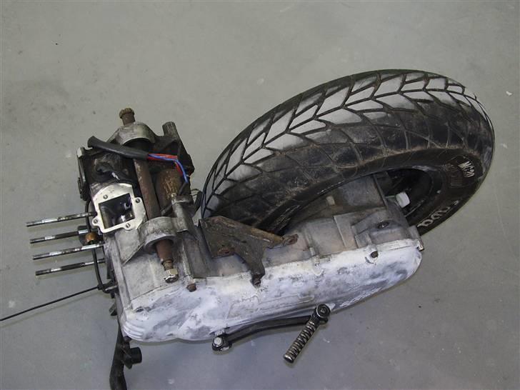 Aprilia A Rally - Byttet - Motoren, Mangler Memban og Cylle (: billede 9