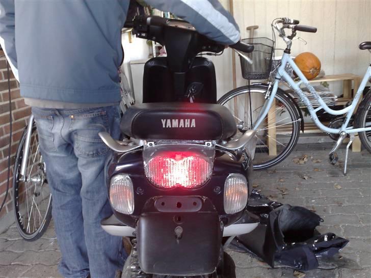 Yamaha neos [Før] - nyt. ser fedt ud med hvid blink- og bremseglas billede 20