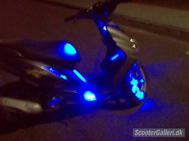 Yamaha Jog R (Solgt) - BILLEDER FRA TIDLIGERE EJER !! billede 1