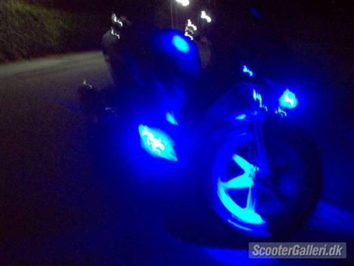 Yamaha Jog R (Solgt) - det lysene lyn billede 8